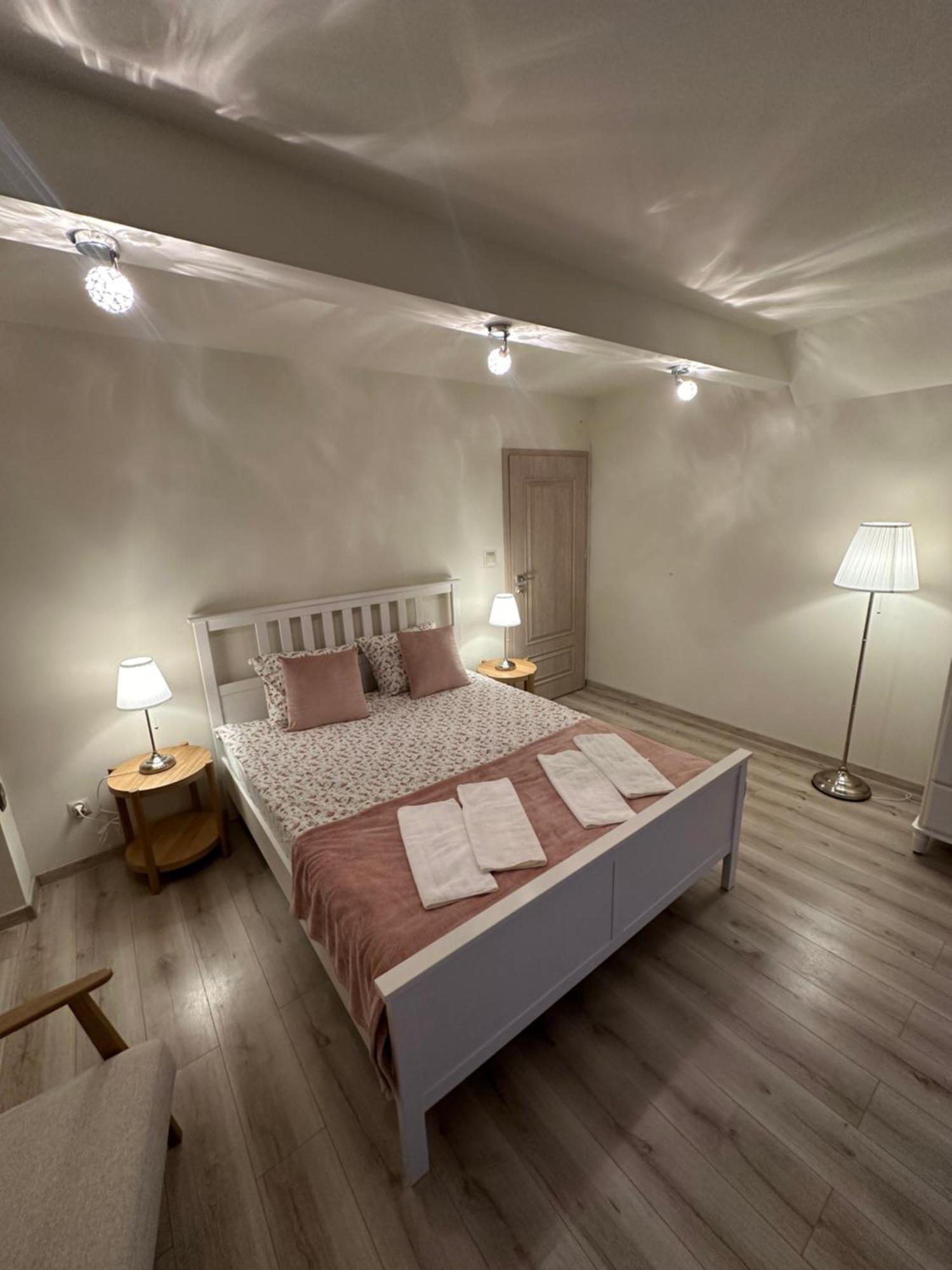 Dom Nad Stawem Farm stay